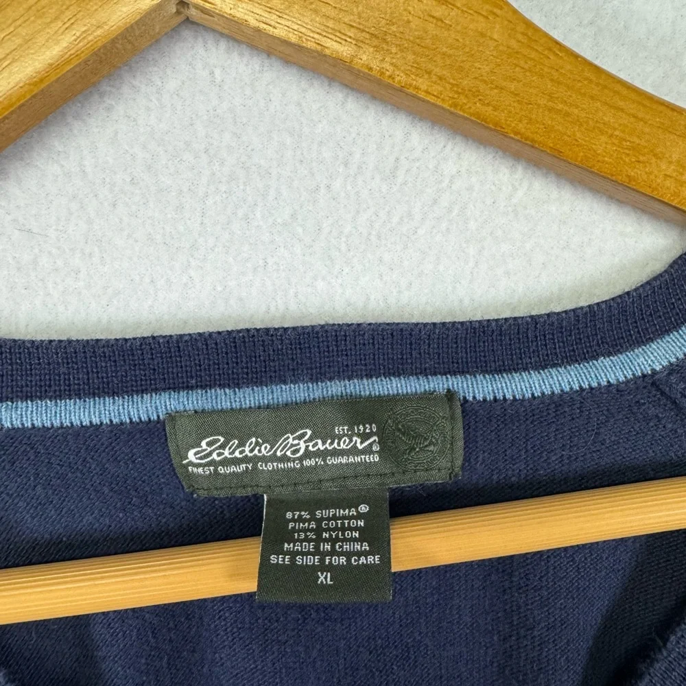 Eddie Bauer classic neck